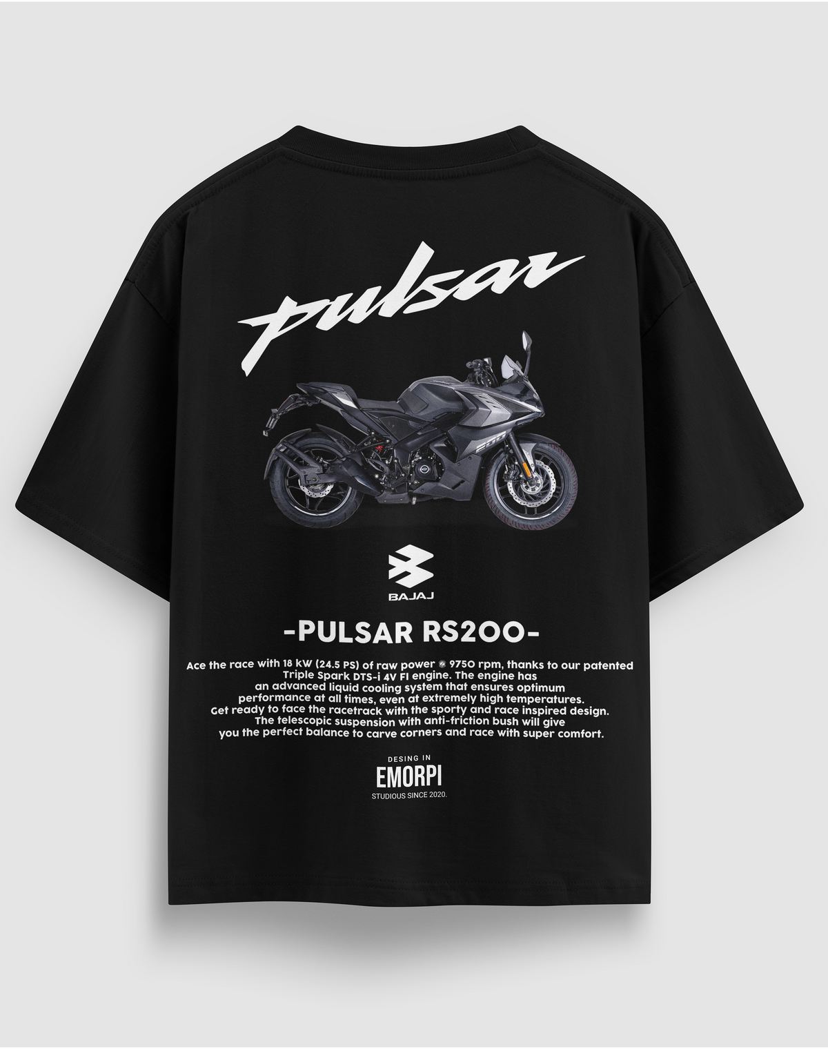 Bajaj Pulsar RS200 baskılı motorcu tişört, siyah, arkadan görünüm. Bajaj Pulsar RS200 çizimli sırt baskısı