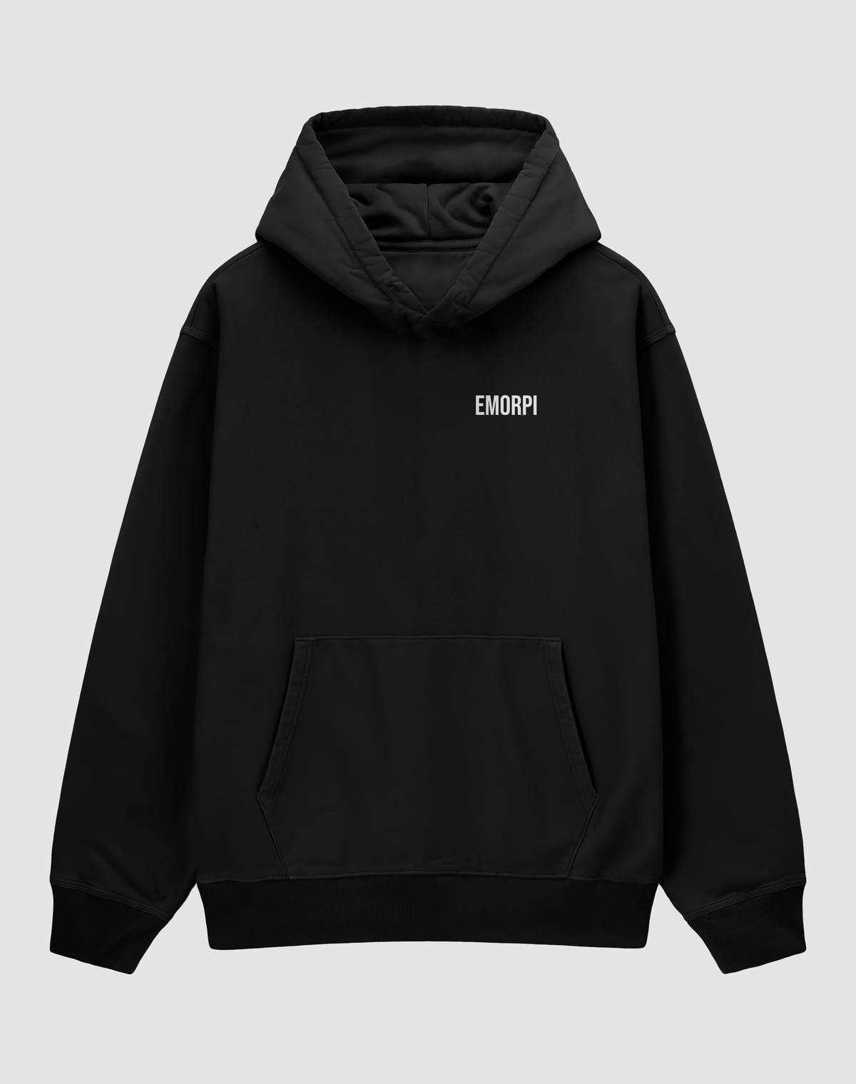 Emorpi siyah oversize motorcu hoodie, önden görünüm, göğüste Emorpi logosu ve kanguru cep