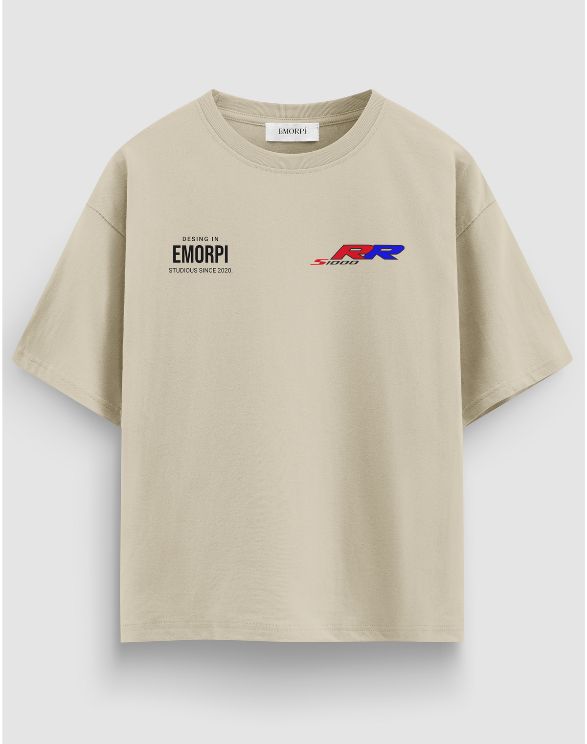 S1000RR baskılı motorcu tişört, bej, önden görünüm, göğüste Emorpi logosu