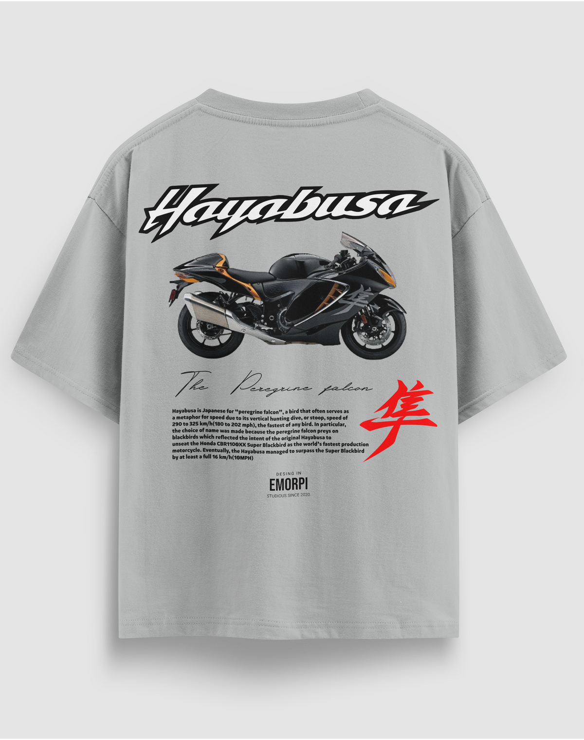 Suzuki Hayabusa baskılı motorcu tişört, gri, arkadan görünüm. Suzuki Hayabusa çizimli, Japonca karakterli sırt baskısı