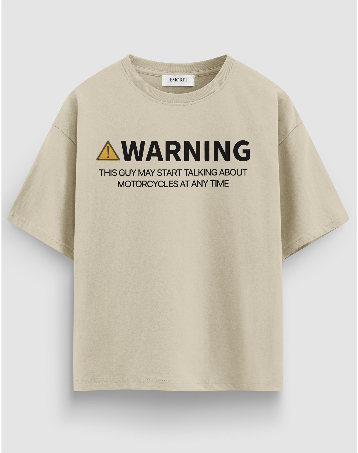 Warning baskılı motorcu tişört, bej, önden görünüm. Önde WARNING uyarı yazısı baskısı