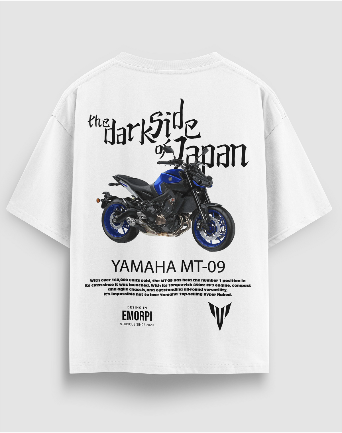 Yamaha MT-09 baskılı motorcu tişört, beyaz, arkadan görünüm. Yamaha MT-09 ve the dark side of Japan sırt baskısı